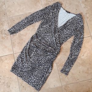 SALE 🐾 Mock Wrap Dress Small